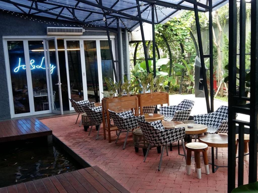 Couleur Hotel Cengkareng Yakarta Exterior foto